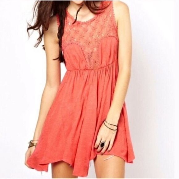 Free People Dresses & Skirts - Free People Size XS Fiesta Coral Pink Crochet Lace Boho Sleeveless Mini Dress
